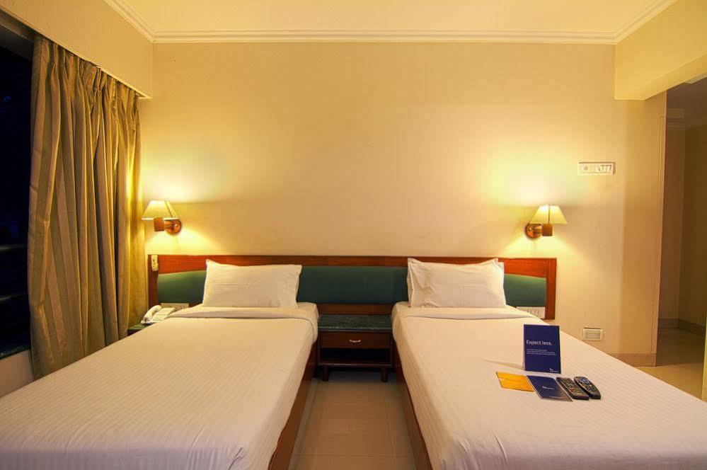 Fabhotel Lotus Koregaon Park Pune Exterior photo