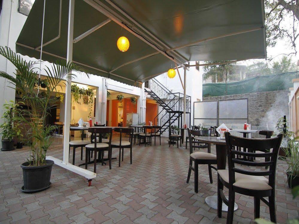 Fabhotel Lotus Koregaon Park Pune Exterior photo