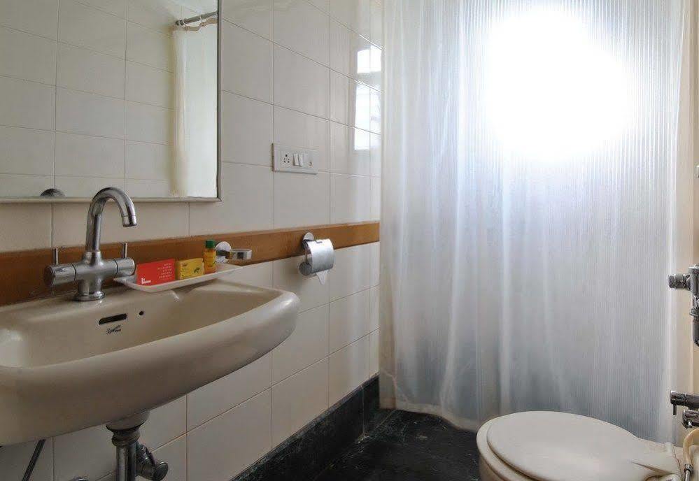 Fabhotel Lotus Koregaon Park Pune Exterior photo