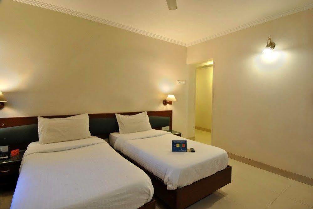 Fabhotel Lotus Koregaon Park Pune Exterior photo