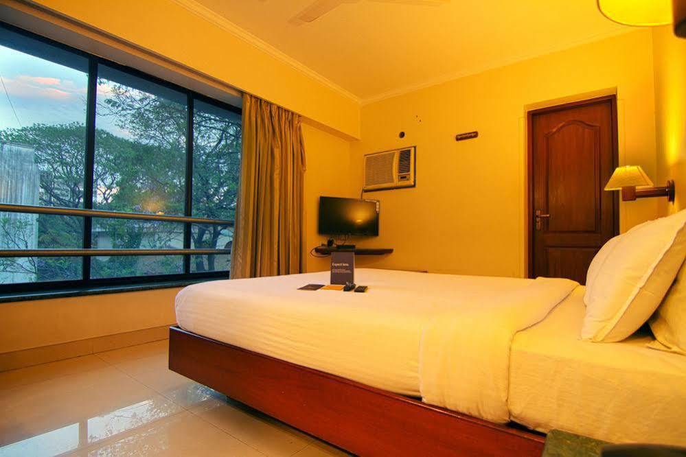 Fabhotel Lotus Koregaon Park Pune Exterior photo